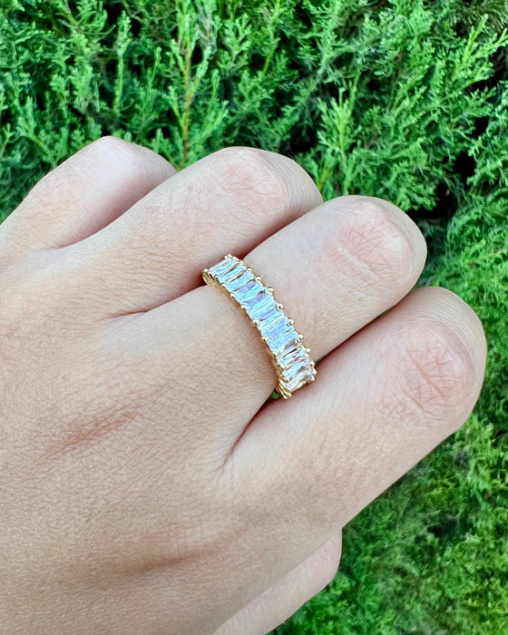 Anillo Zircone