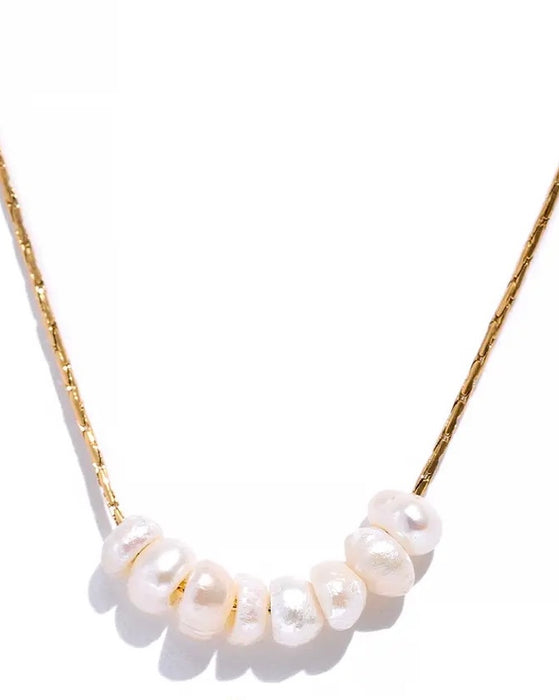 Collar Tana